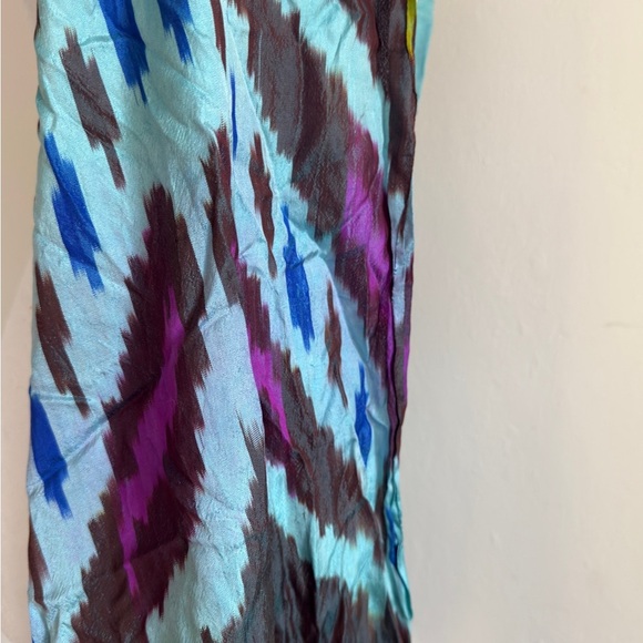 IKAT Silk Scarf. Vintage. Tassels. Blue, Purple, Brown, Yellow. - Picture 8 of 16